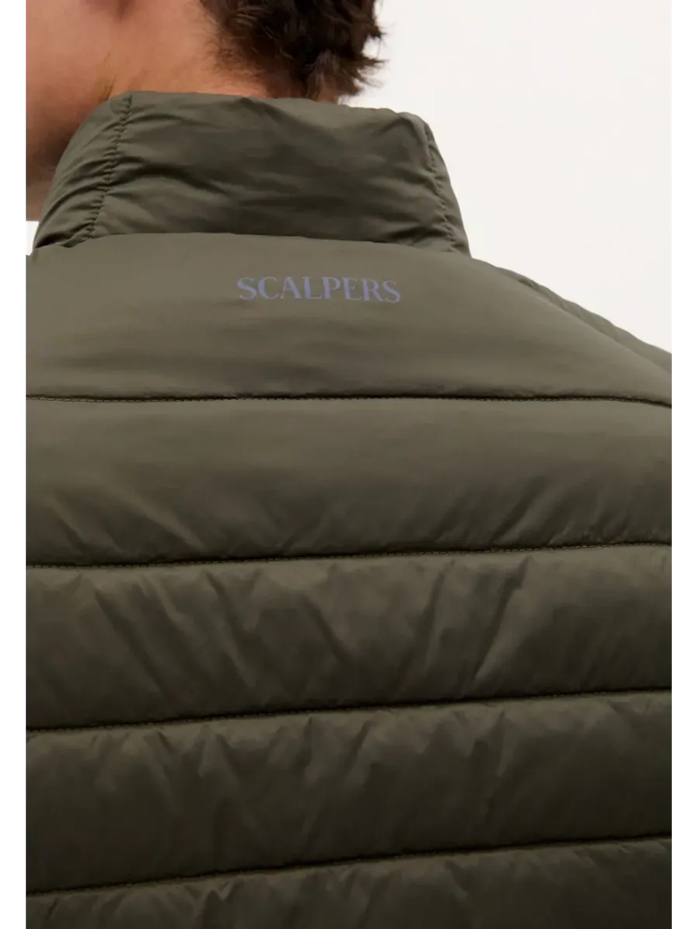 Куртка из нейлона