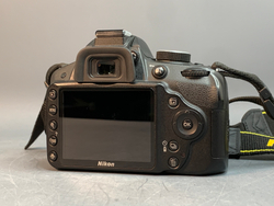 Nikon D3200 9.800 кадров