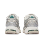 New Balance 1906R Silver Metallic Cream