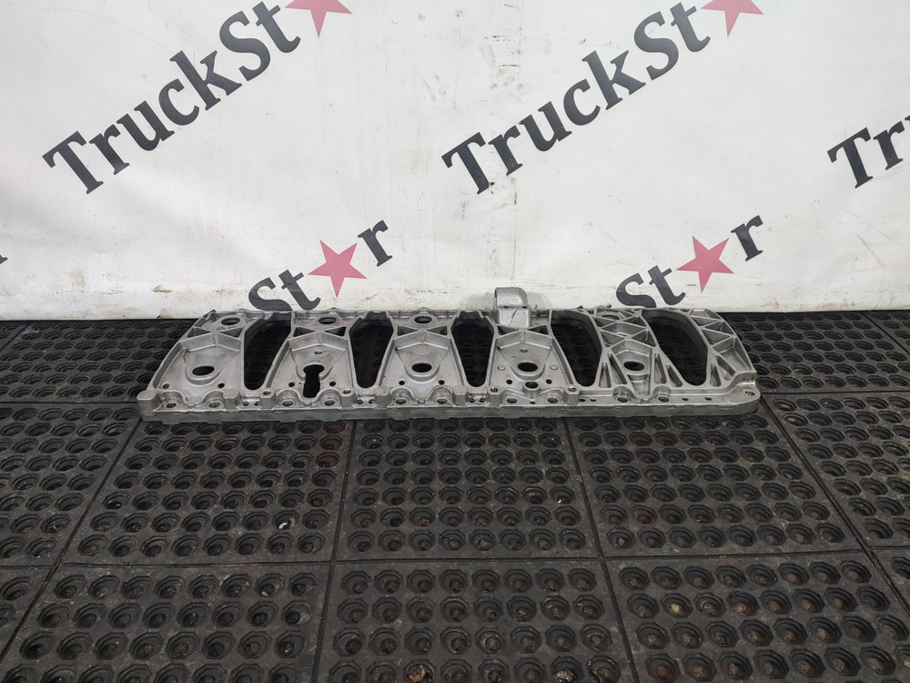 Плита двигателя 2023г