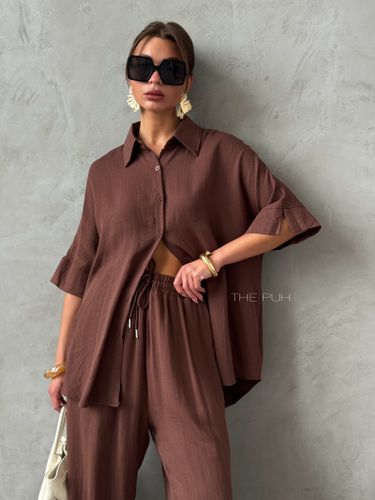Шоколадный летний костюм из хлопка и льна