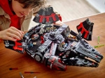 Конструктор LEGO Star Wars 75389 Темный сокол