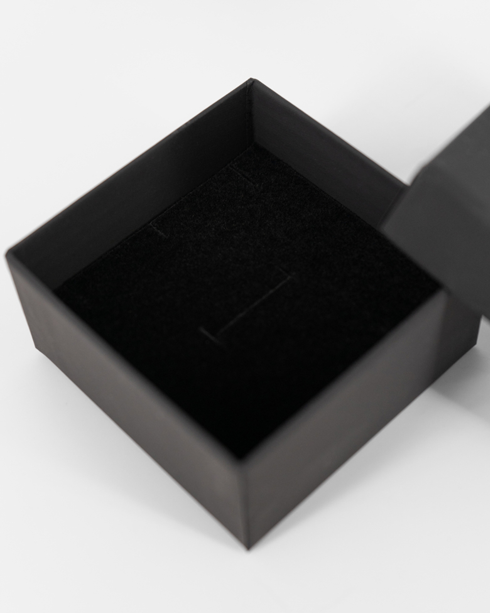 Футляр серии «Алиса» для витринной выкладки