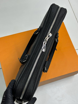 Портфель Louis Vuitton