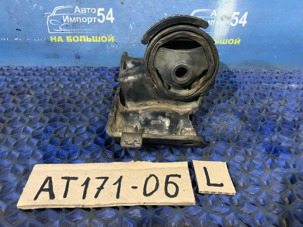 Подушка двигателя TOYOTA CARINA 1990