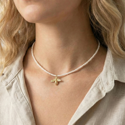 Колье-чокер "Пчела", латунь с майоркой