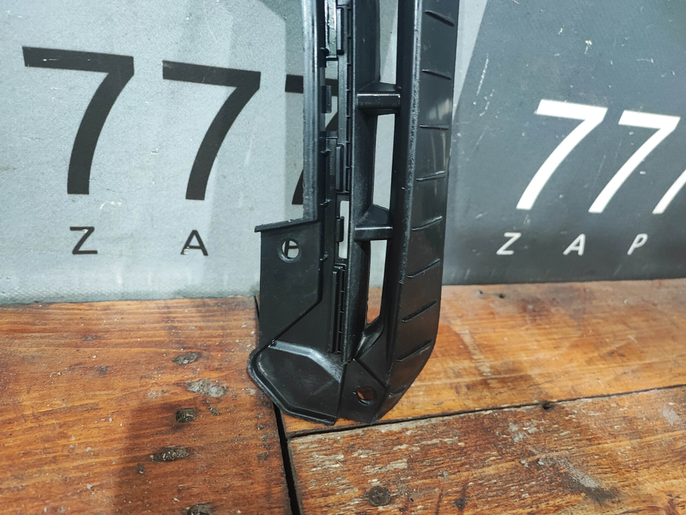 Кронштейн переднего бампера левый KIA Sorento 4 бу 86597P2000