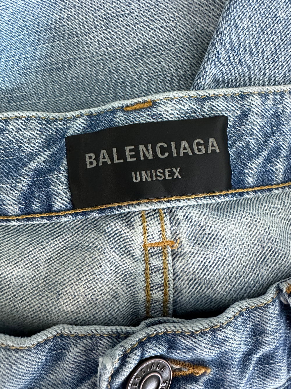 Джинсы Balenciaga