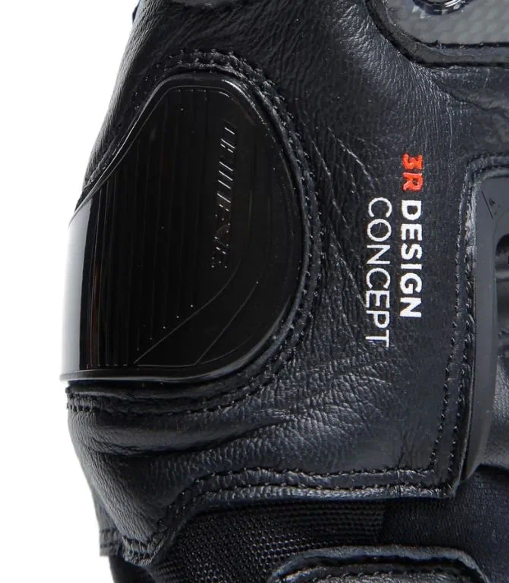 Мотоперчатки Dainese "Carbon 4", кожаные, защита на костяшках и ладонях