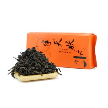 Jiu long ke Ban tian yao (Wuishan oolong z Wąwozu Dziewięciu Smoków autorstwa mistrza Guo Jiafu, 2 kolekcje), 8 g