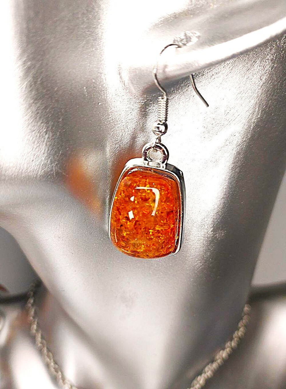 Элегантный комплект бижутерии с бижутерной смолой с янтарным оттенком  «Янтарное сияние» – Готовый образ в одном наборе!