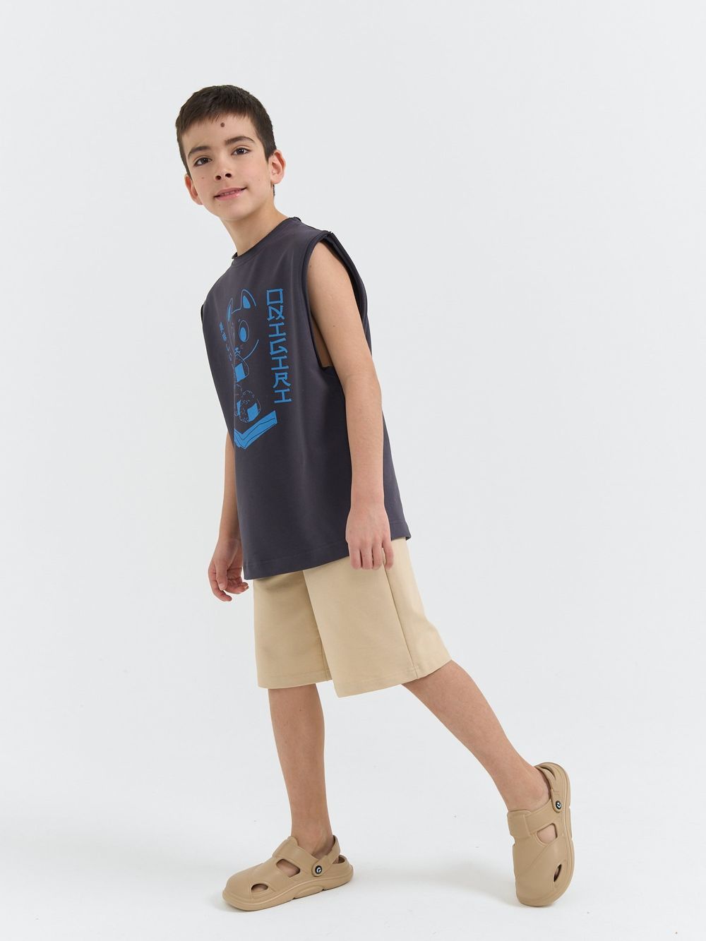 Футболка из футера без рукавов "Графит" с принтом 7+