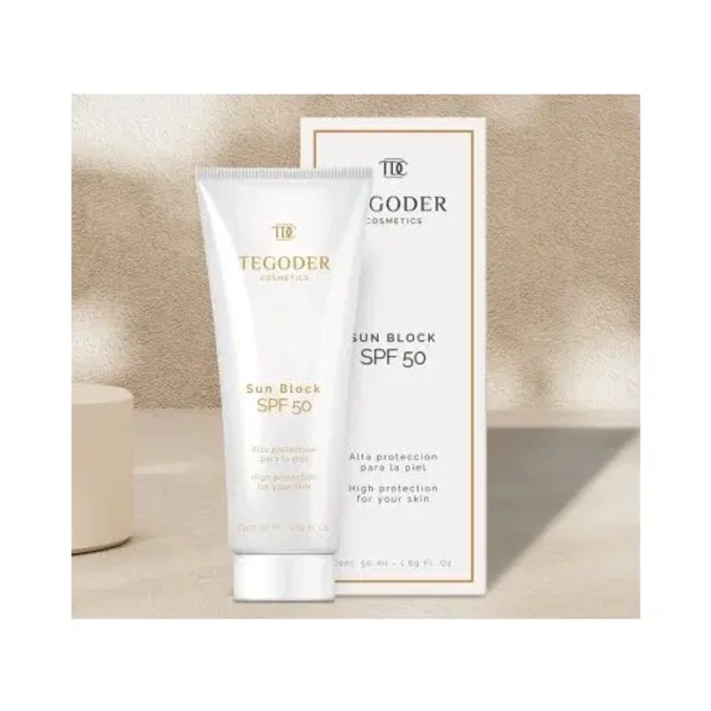 Солнцезащитный крем для лица Sun Block SPF-50