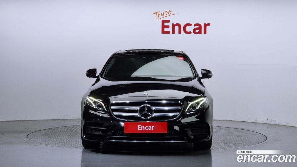 Mercedes-Benz E-Class W213 E300 4MATIC AMG Line (06.2020)