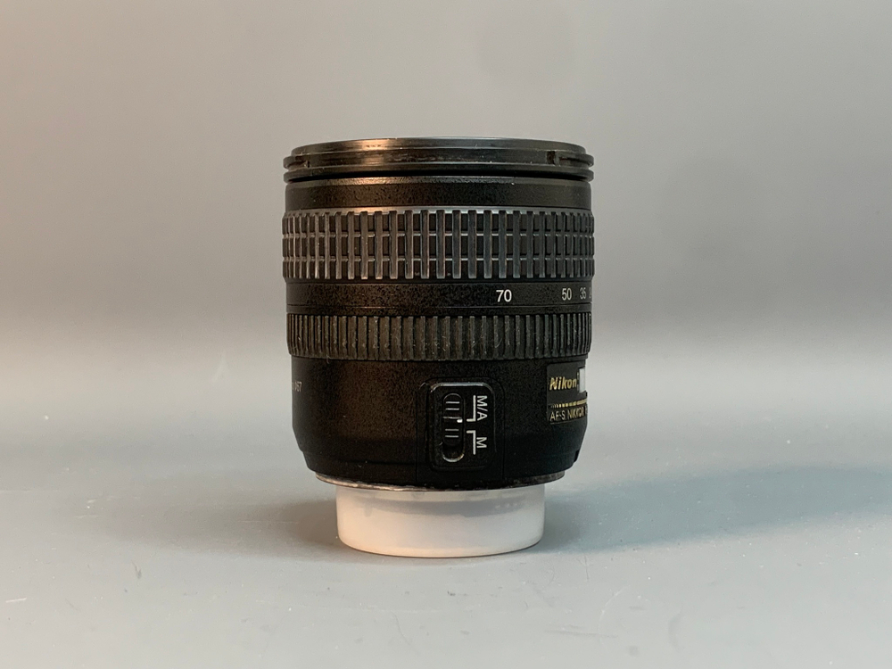 Nikon 18-70mm 3.5-4.5G ED-IF AF-S DX Zoom Nikkor внутри пыль