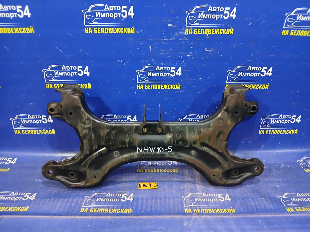 Балка передняя поперечная TOYOTA PRIUS 1998