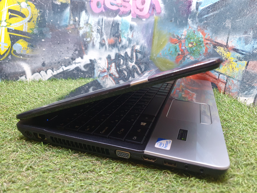 Ноутбук Packard Bell Pentium/4Gb/710M 1Gb