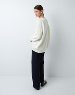 Джемпер из смесового кашемира с круглым вырезом молочный