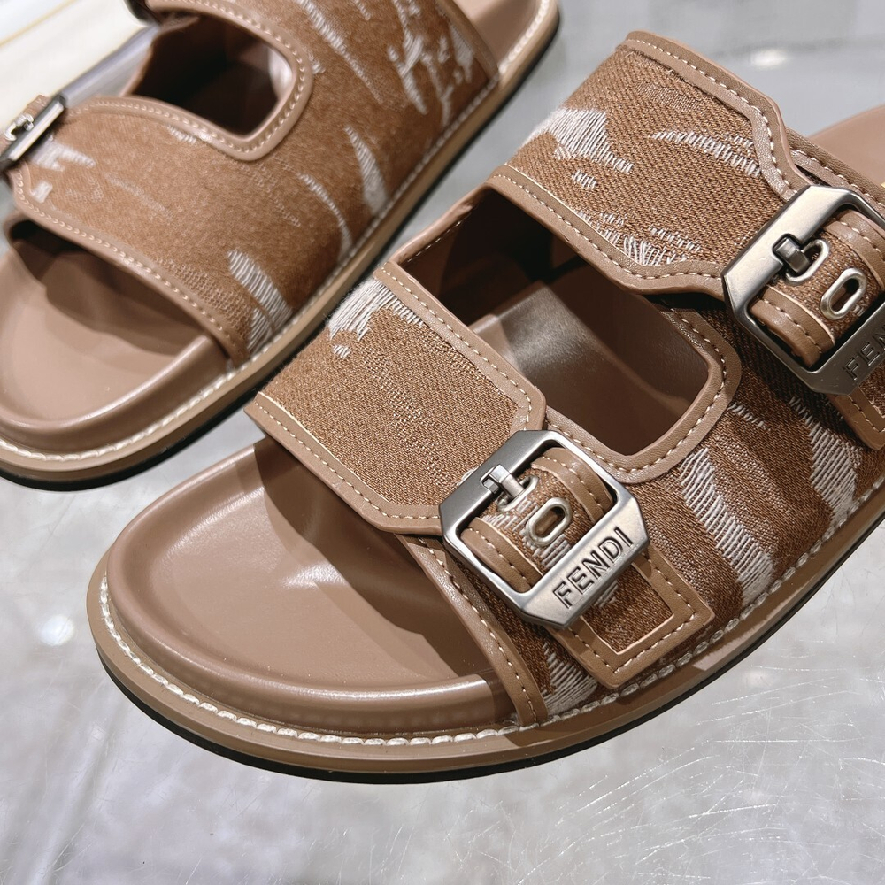 Fendi Feel Slides