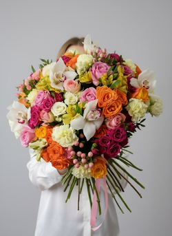 Букет с орхидеями Акварель