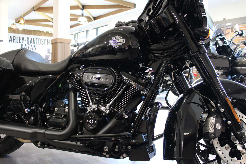 Harley-Davidson Street Glide Special 114 (Black Finish)