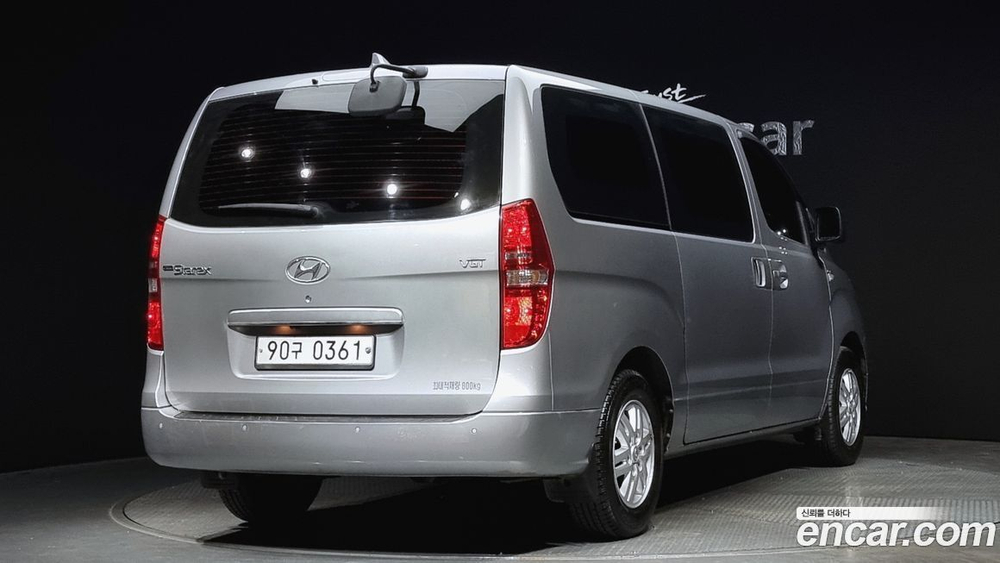 Hyundai The New Grand Starex Van 3-х местный (05.2020)