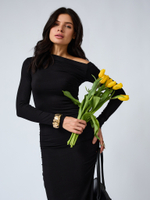 Платье с драпировкой на одно плечо