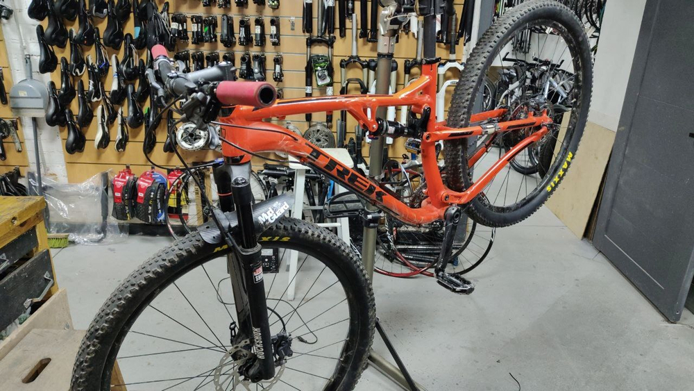 Велосипед БУ купить дешево Trek Superfly размер 18.5