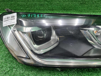 Битая Фара правая VW Touareg 2 NF (14-18) ксенон