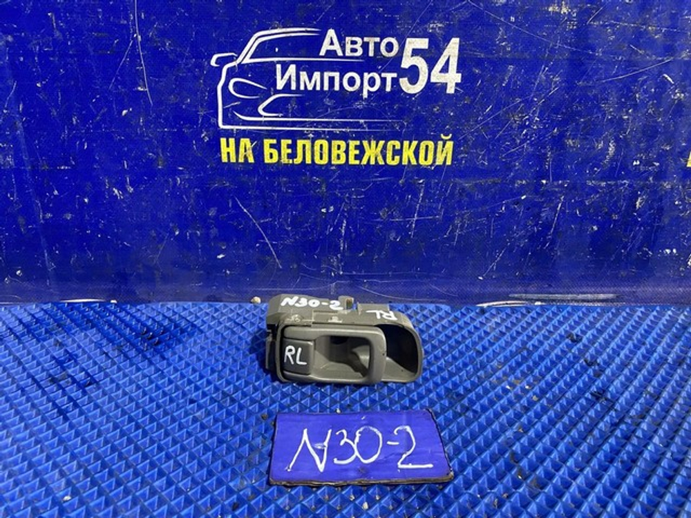 Ручка двери задней левой салонная NISSAN R'NESSA 1997