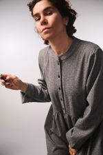 Платье оверсайз из смесовой ткани в елочку