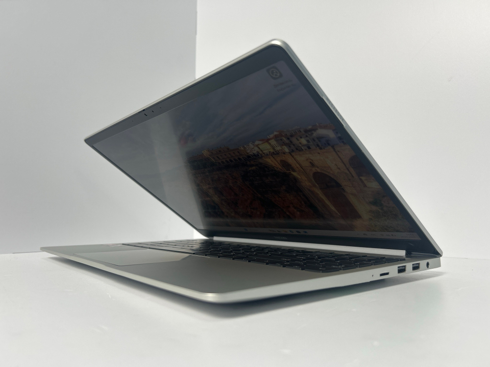 Ноутбук Tecno T15DA (4894947004933) 15.6"/AMD Ryzen 5 5560U/RAM 16GB/SSD 512GB/AMD Radeon Graphics/1920*1080/IPS/Windows 11/Подсветка кл-ры: LED/Серебристый. Состояние: B1