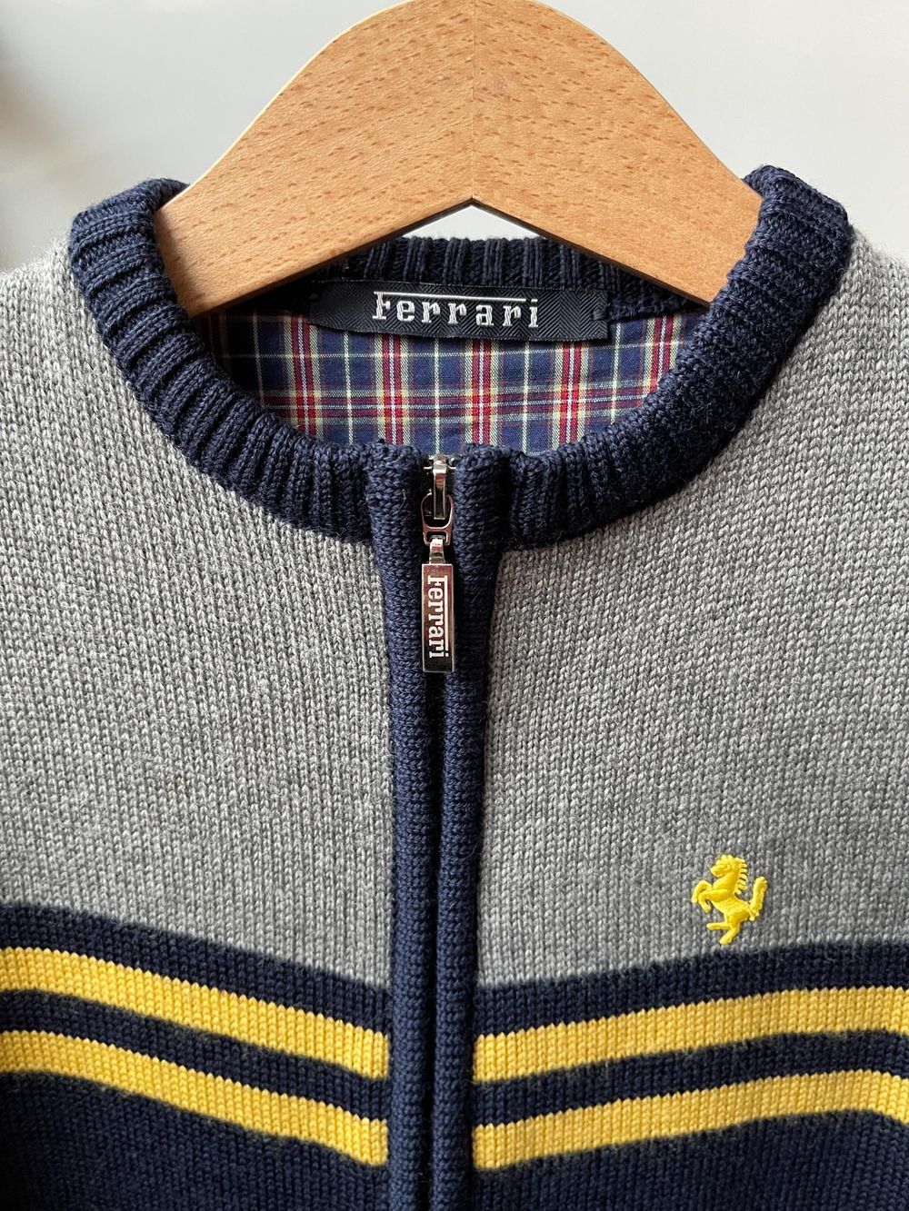 Кардиган Ferrari