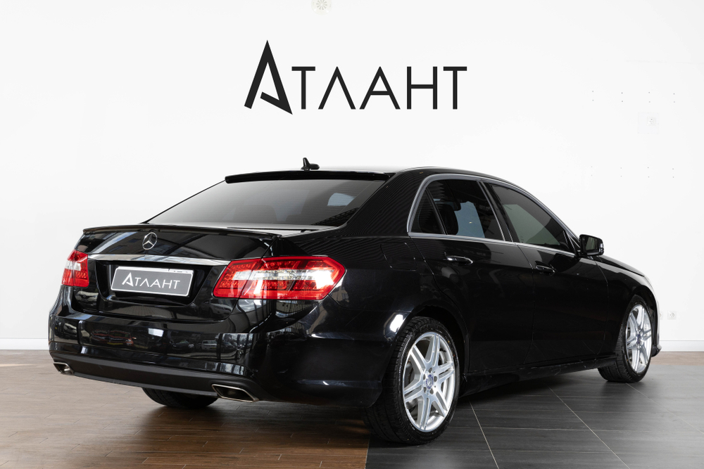 Mercedes-Benz E-Class, 2012 год