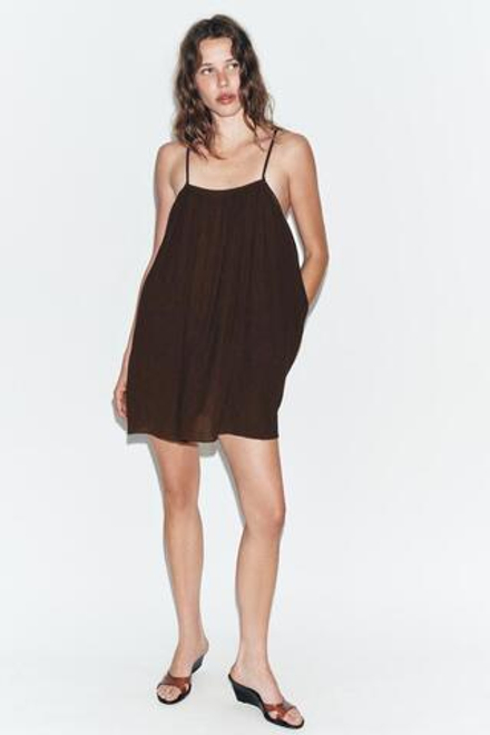 ZARA МИНИ-ПЛАТЬЕ ФАКТУРНОГО ОБЪЕМНОГО КРОЯ, ШОКОЛАДНЫЙ