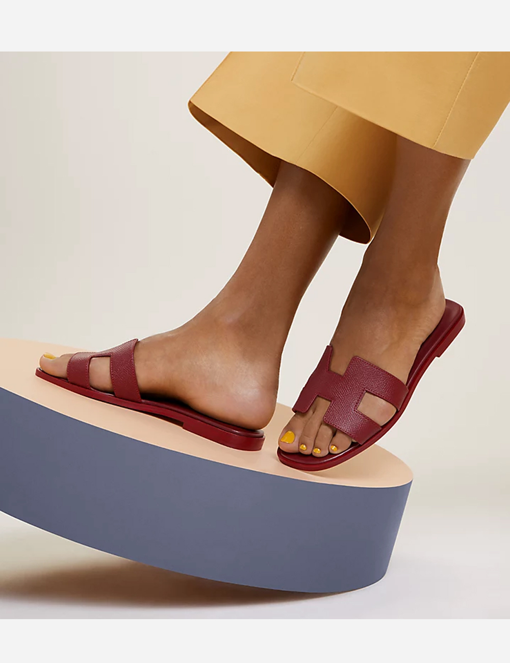 Hermes Oran Sandal Rouge (H202272Z-L1345)