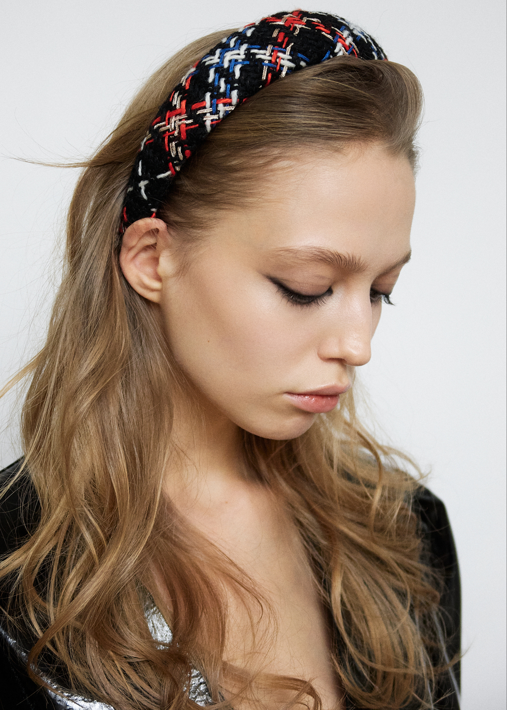 Твидовый ободок черный с цветными нитями