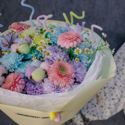 107. Трендовый дофаминовый букет