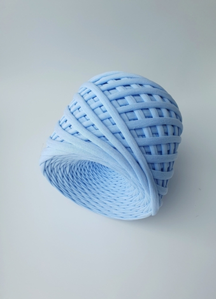 Голубой  трикотажная пряжа