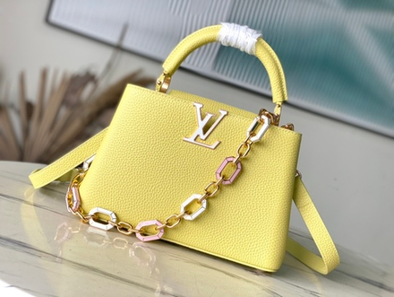 Louis Vuitton Capucines BB