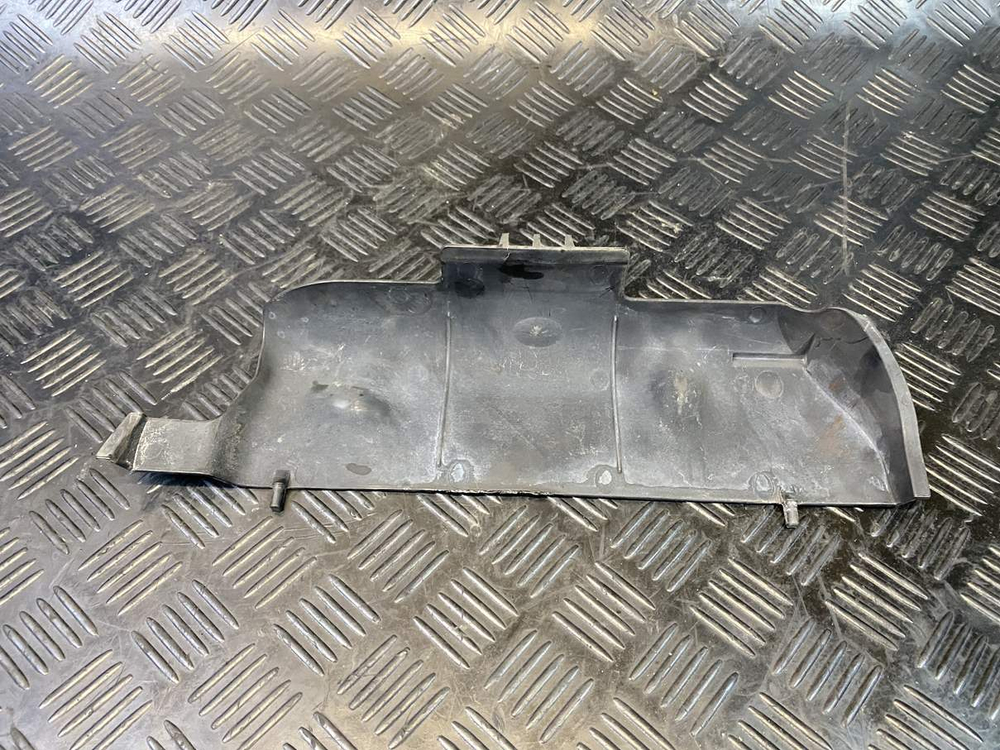 Пластик внутренний Suzuki GSR400 (GK7DA)