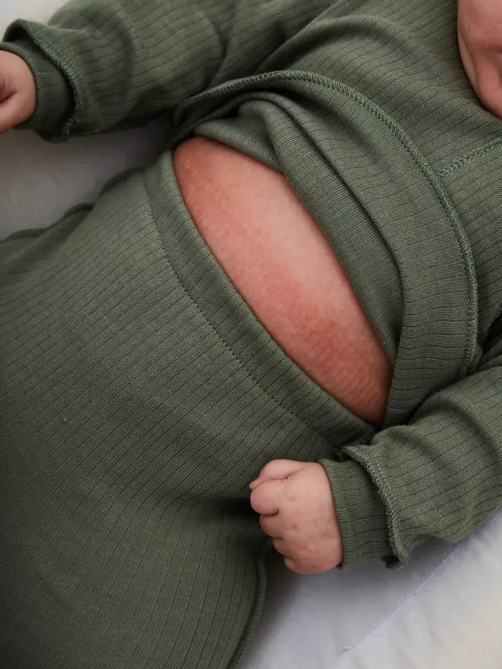 Костюм для новорожденного швы наружу