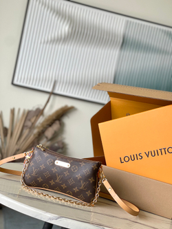 Louis Vuitton Liv Pochette