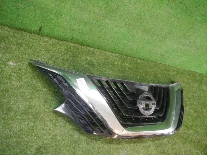 Решетка радиатора Nissan Murano Z52 (2014-2022)