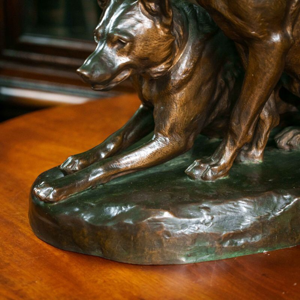 Бронзовая скульптура «Овчарки»