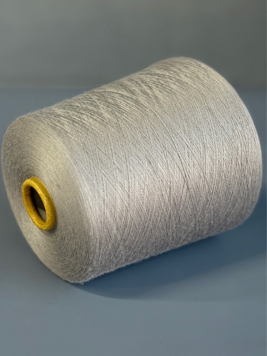 Пряжа Loro Piana Royal 2/58 (70% кашемир, 30% шелк), 2900 м/100 гр, жемчужина