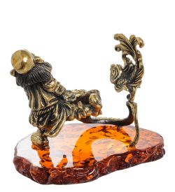 Народные промыслы AM-1942 Фигурка «Старик с неводом» (латунь, янтарь)