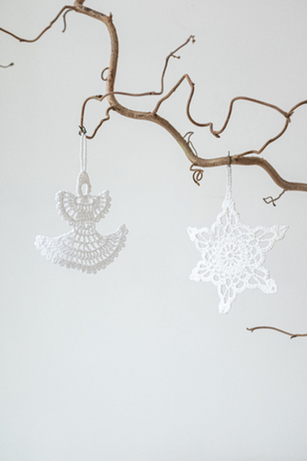 Кружевная игрушка