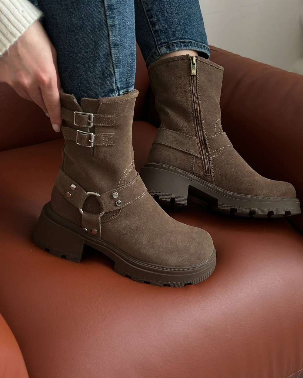 Ботинки из натуральной замши