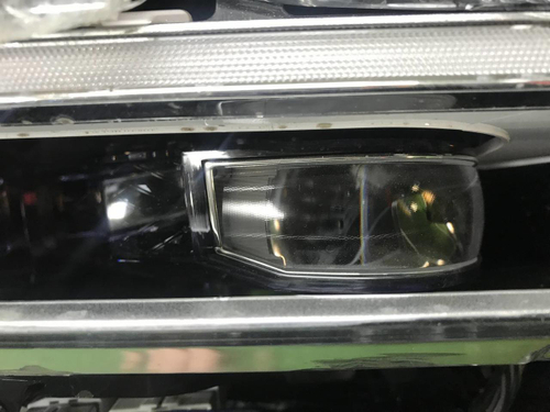 Битая Фара правая Genesis GV80 (2020-2023) LED